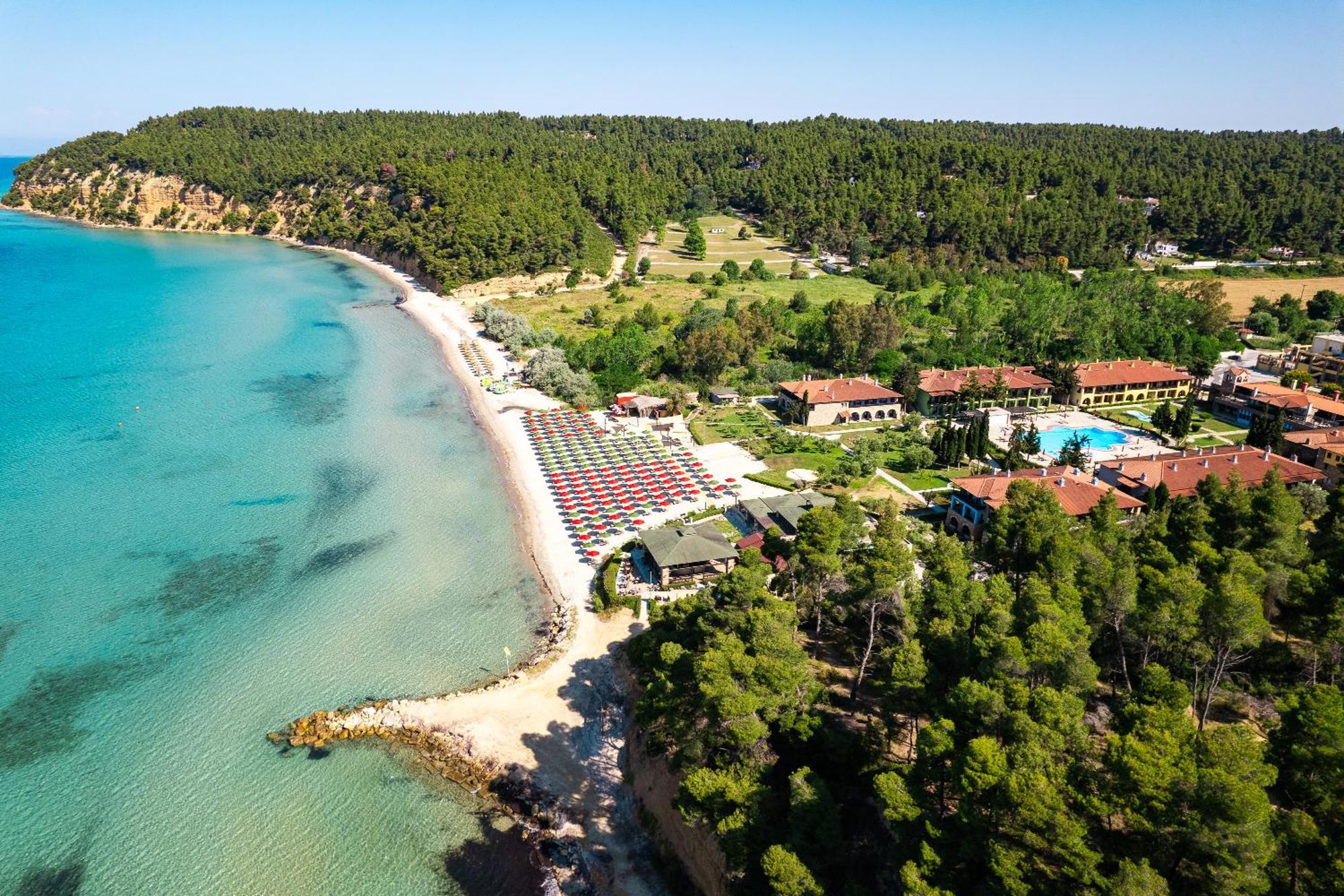 Simantro Resort Száni-part Kültér fotó Aerial view of the resort