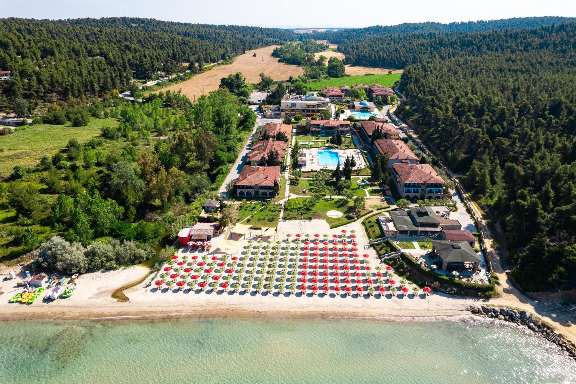 Simantro Resort Száni-part Kültér fotó Aerial view of the resort