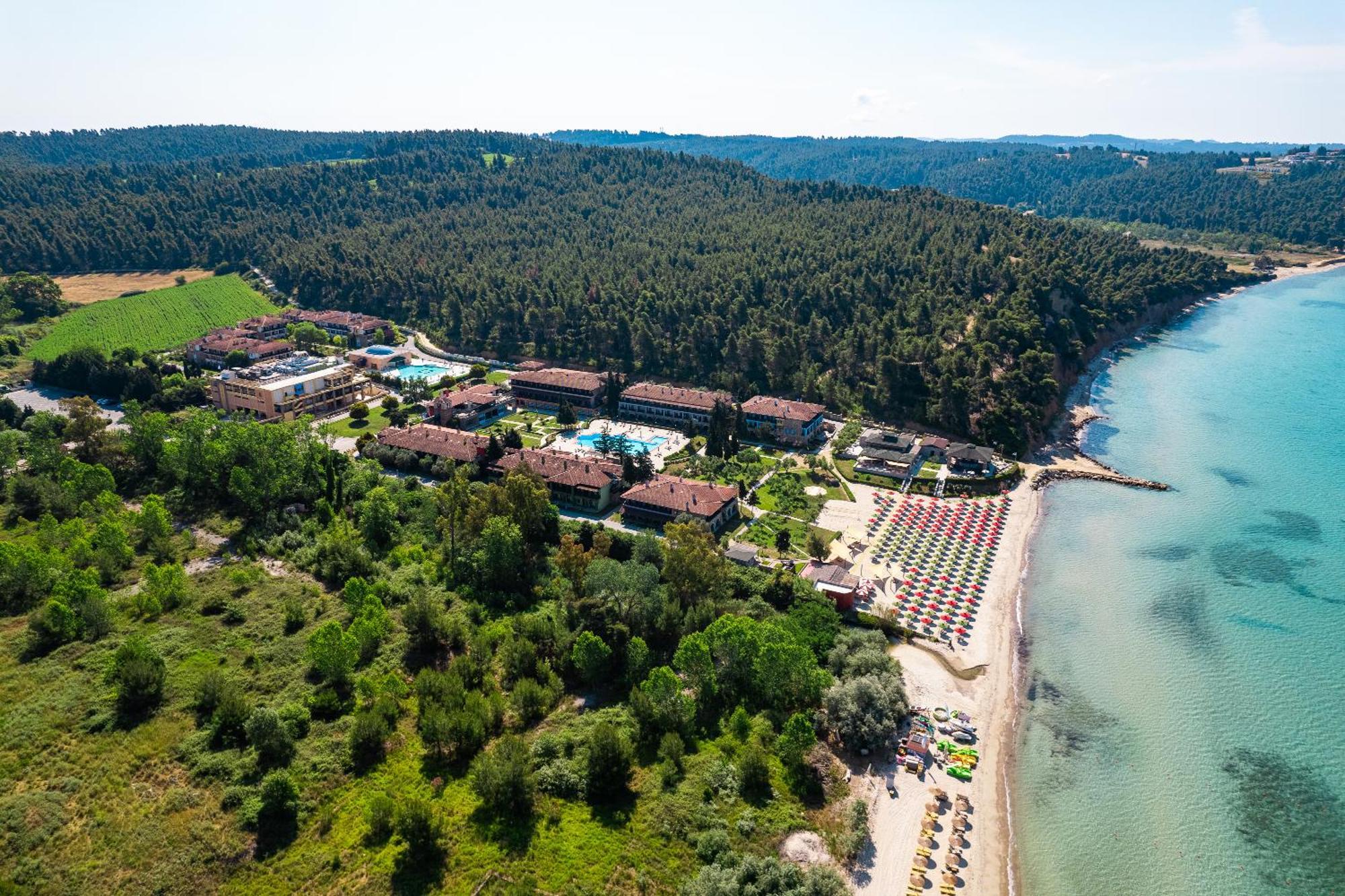 Simantro Resort Száni-part Kültér fotó Aerial view of the resort